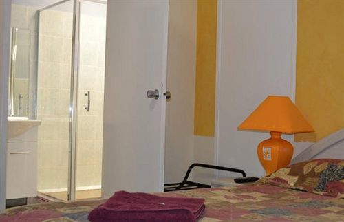 Chadstone Executive Motel Окли Экстерьер фото